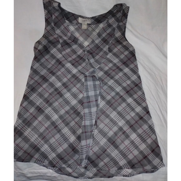 LOFT Tops - LOFT Sleeveless dressy blouse oversized small